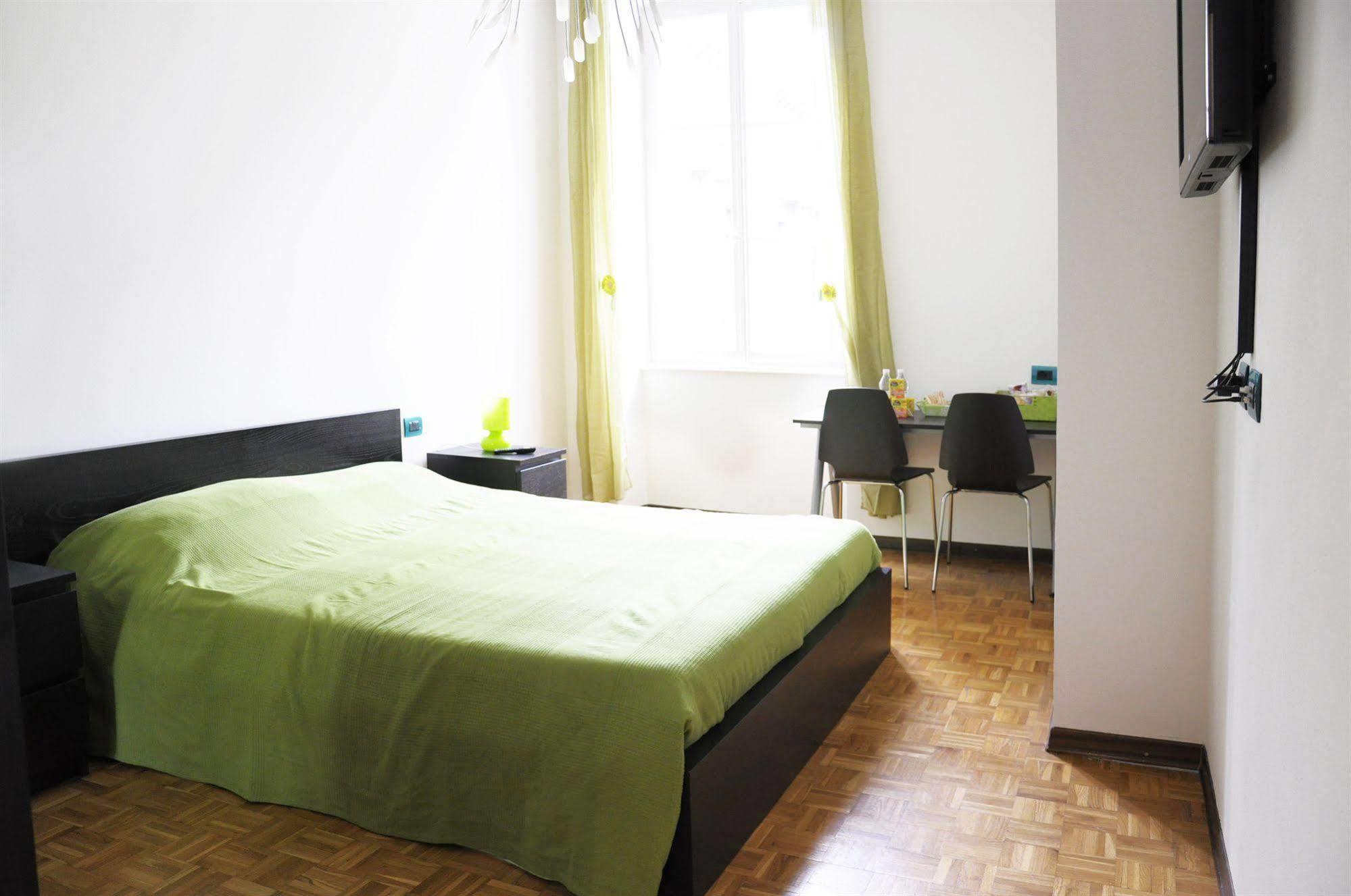 B&B Trieste Plus Bagian luar foto