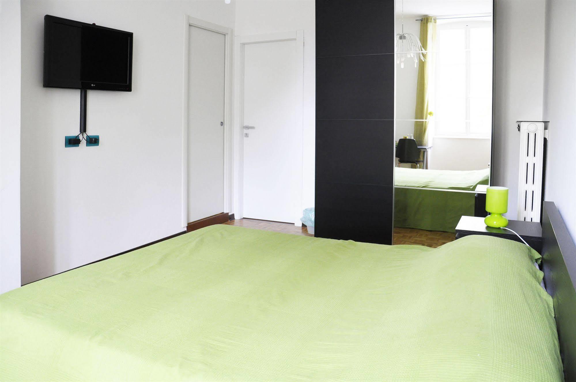 B&B Trieste Plus Bagian luar foto